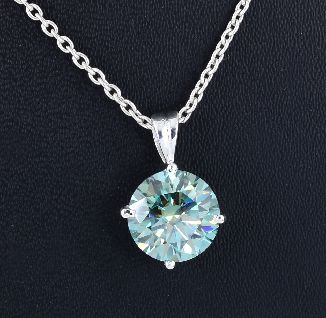 Blue Round Cut Pendant