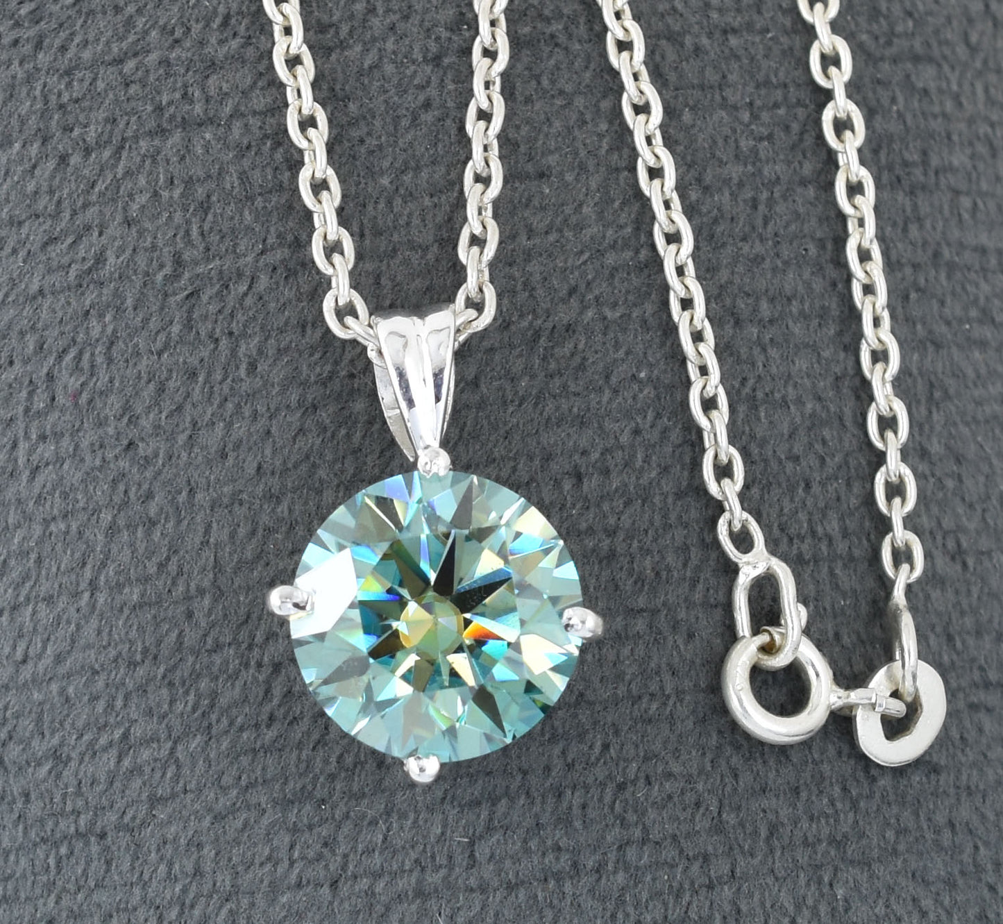 Blue Round Cut Pendant