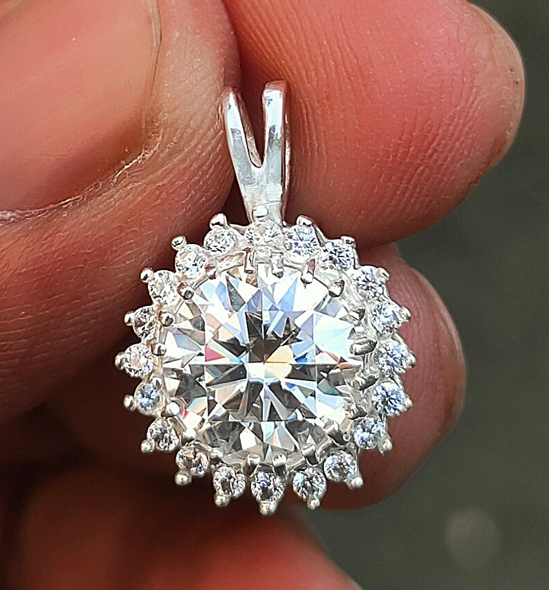 White Round Cut Pendant