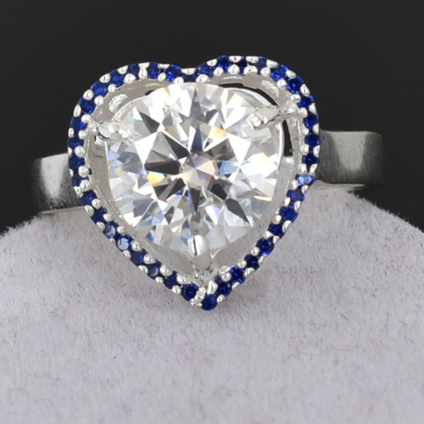 White Round Cut Ring