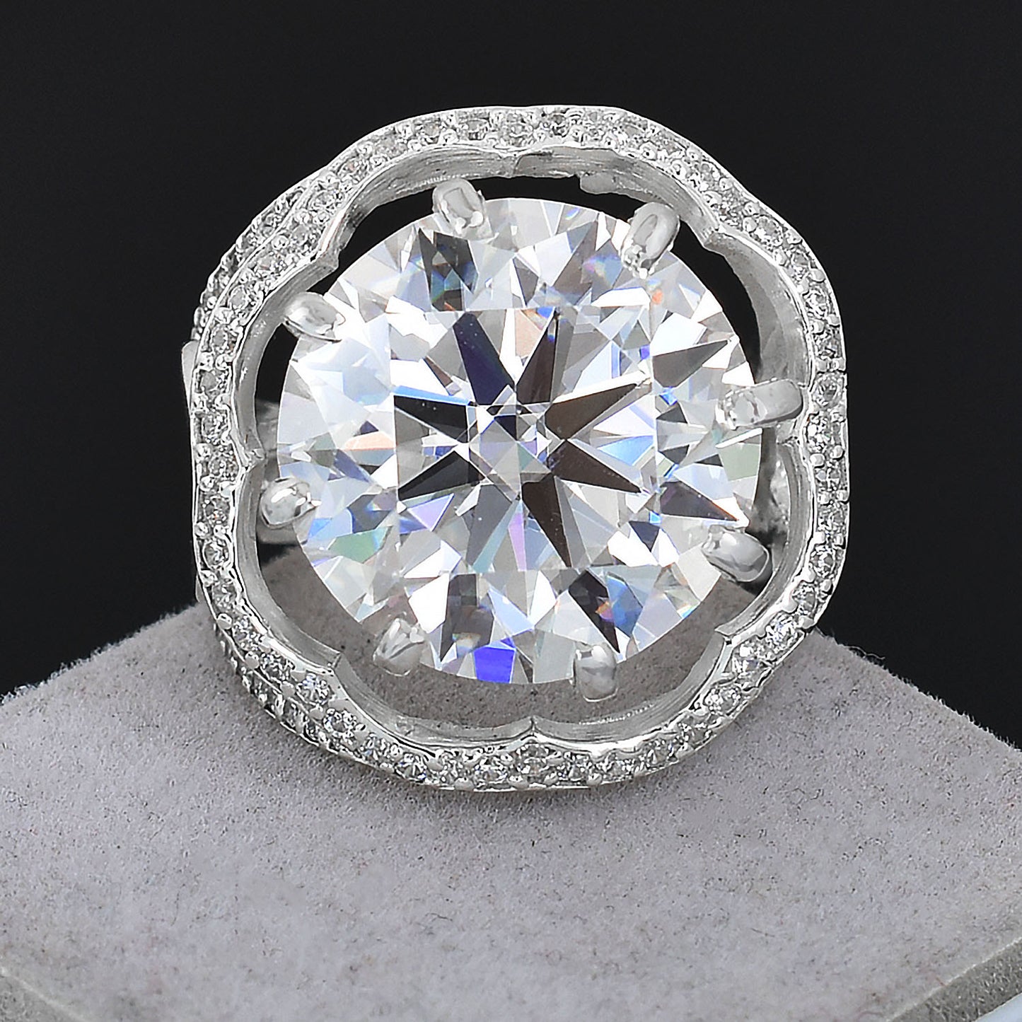 White Round Cut Ring