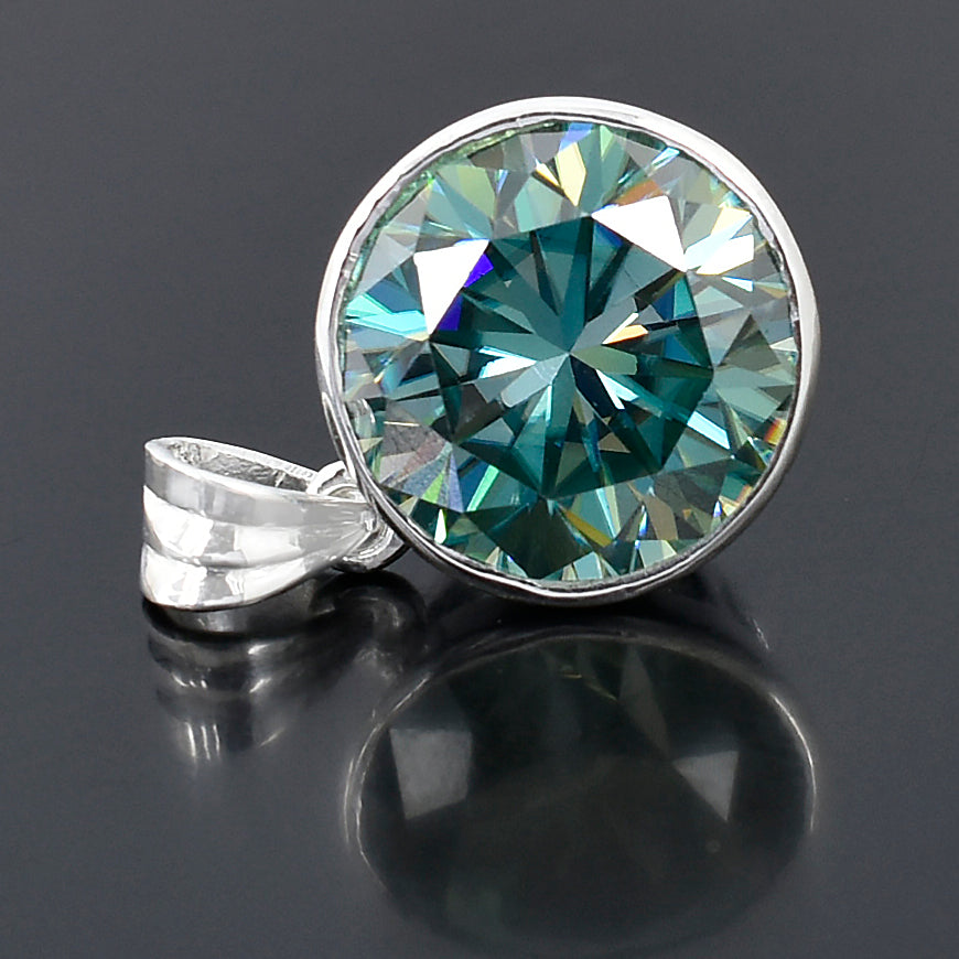 Blue Round Cut Pendant