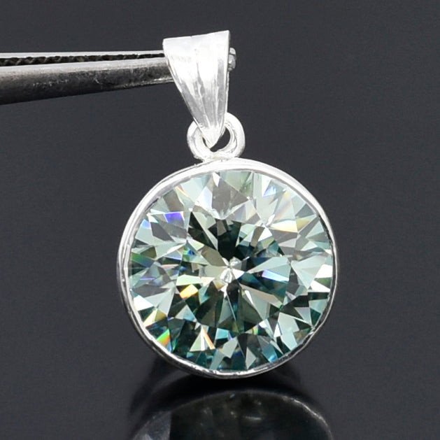Blue Round Cut Pendant