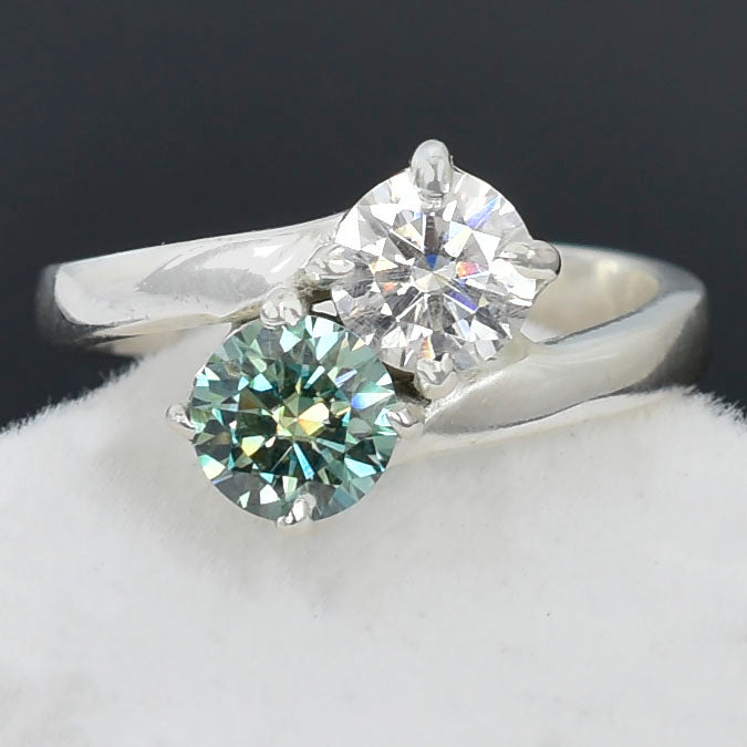 Blue & White Round Cut Ring