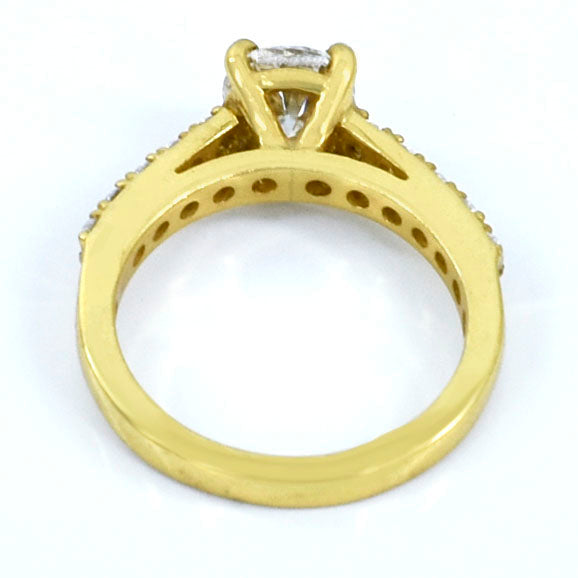 White Round Cut Ring