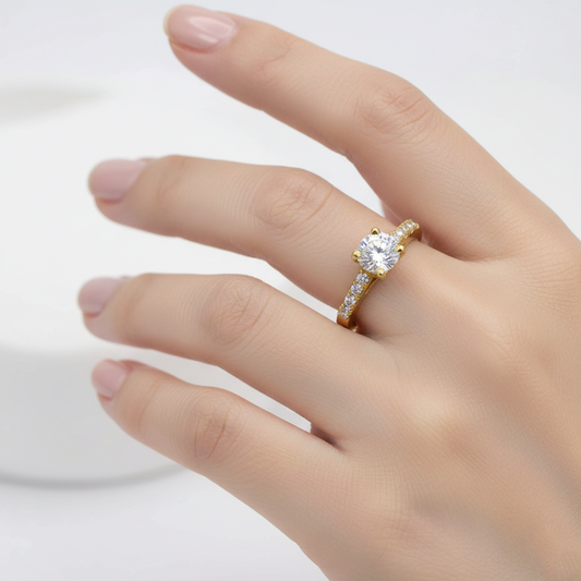White Round Cut Ring