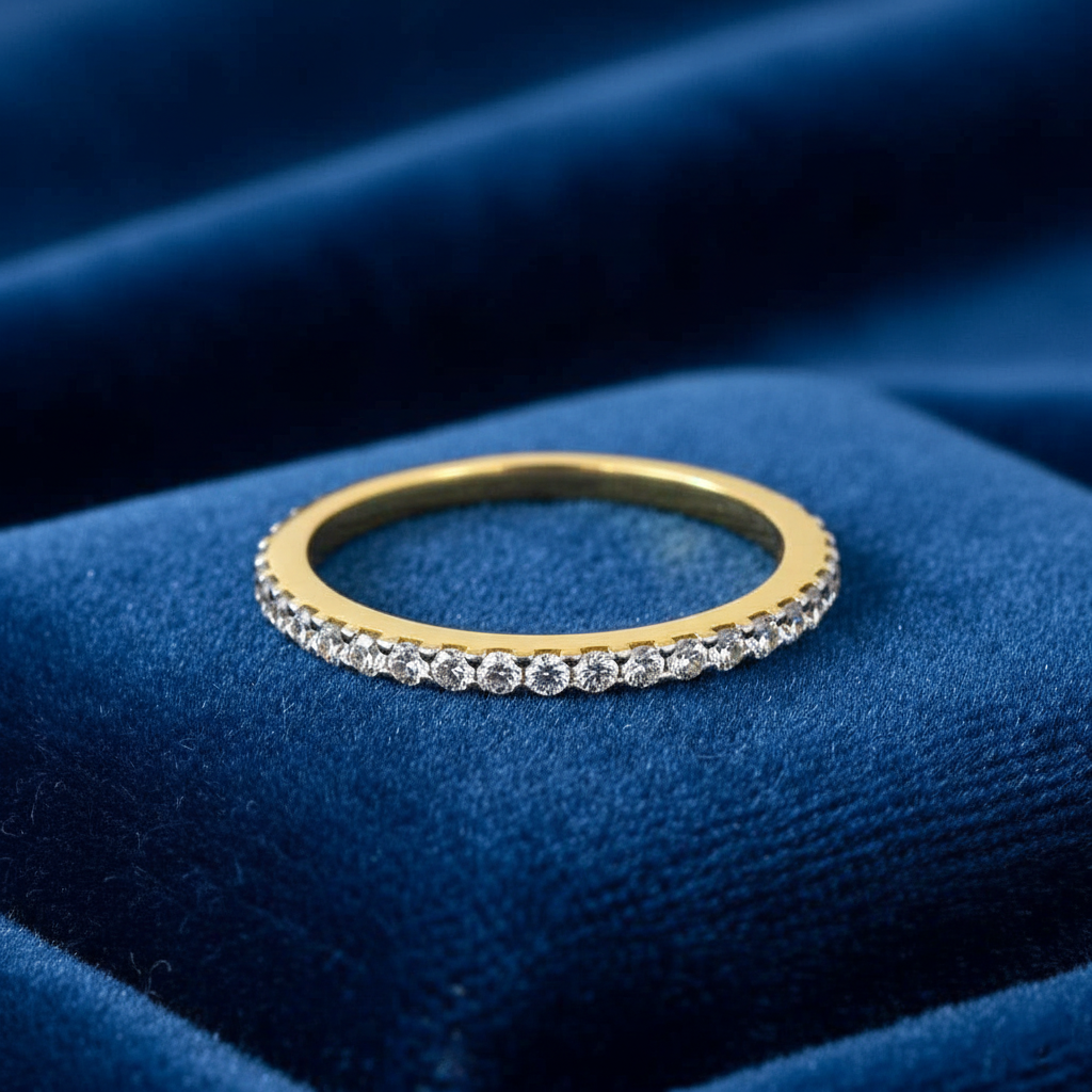 White Round Cut Ring