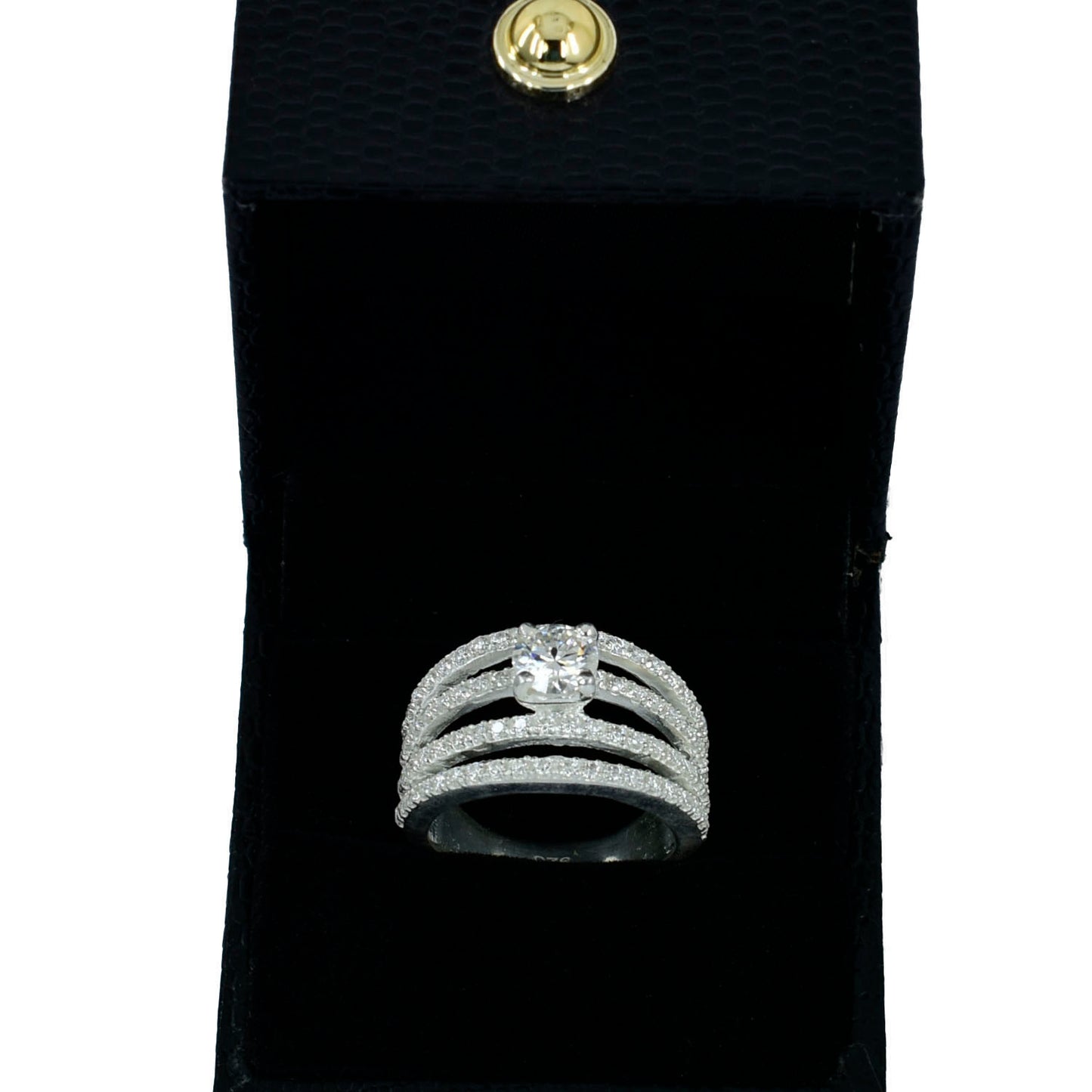 Luxury White Round Ring