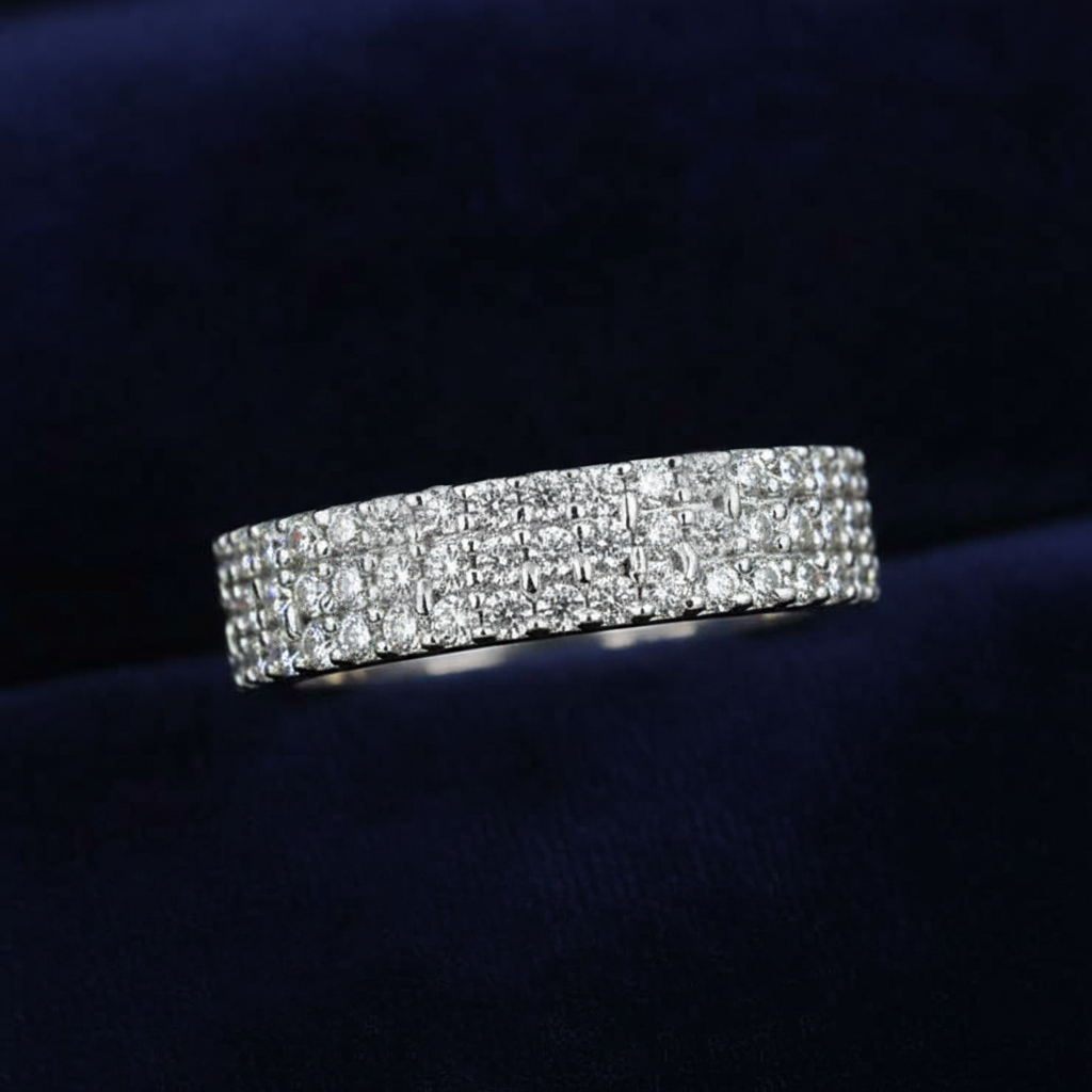 White Round Cut Ring