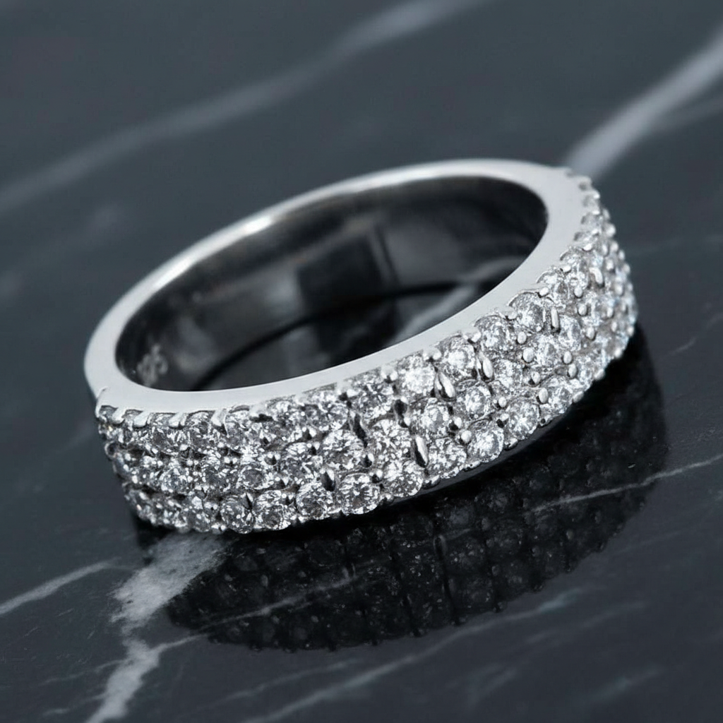 White Round Cut Ring