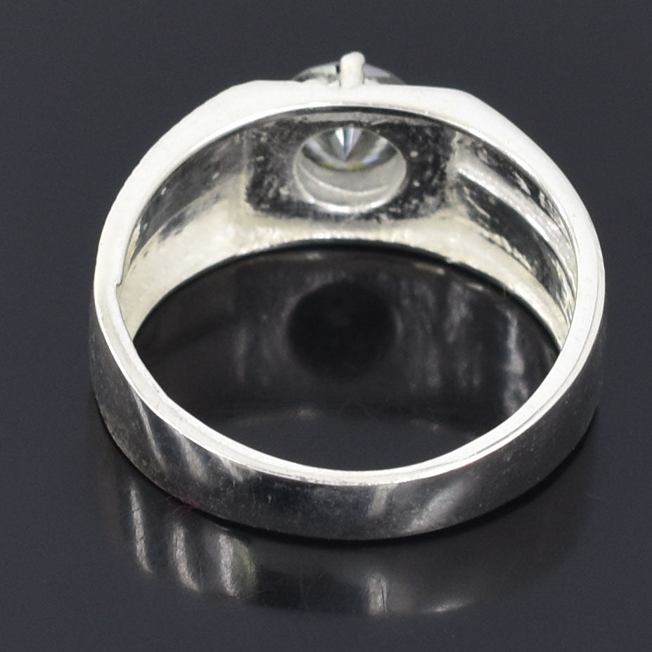 Grey Round Cut Ring