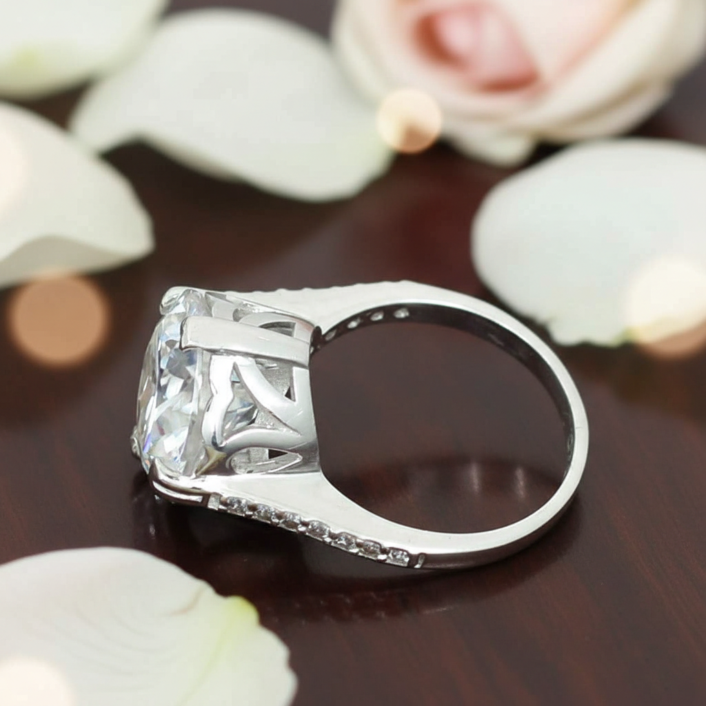 White Round Cut Ring