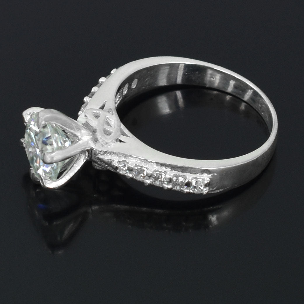 White Round Cut Ring