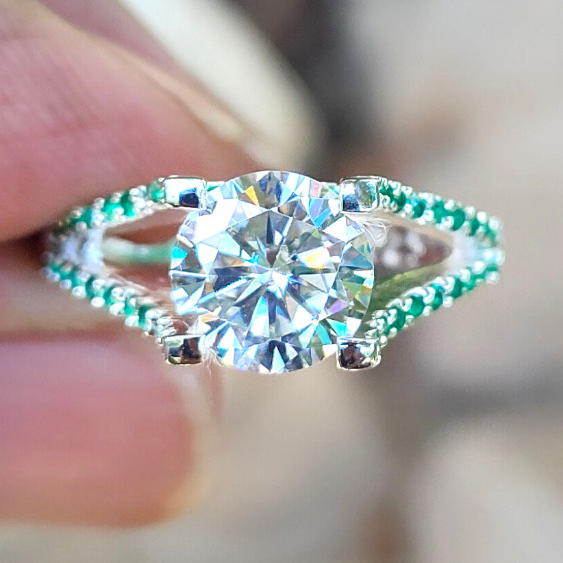 White Round Cut Ring