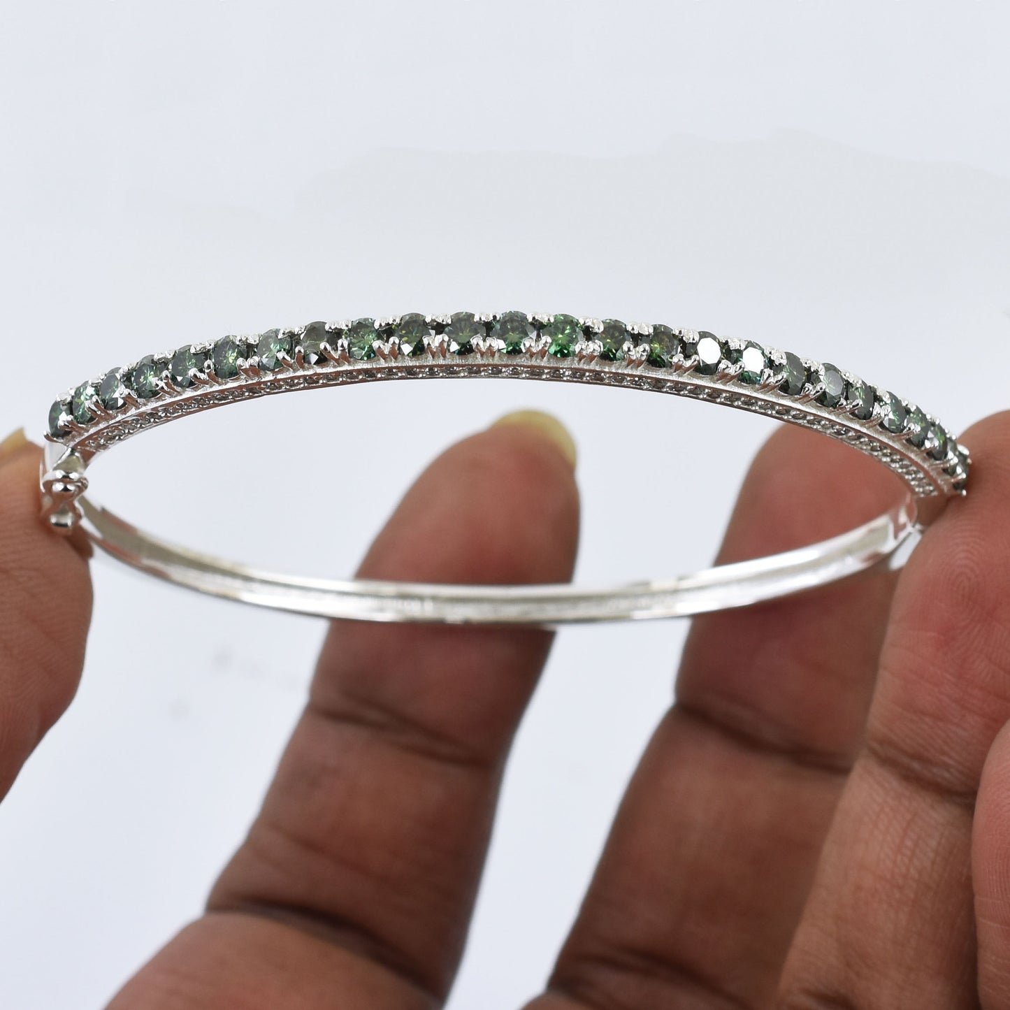 Green Round Cut Bracelet